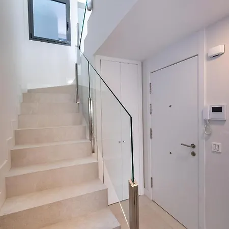 Deluxe Duplex Con Piscina Privada * Marbella